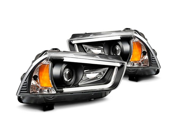 چراغ جلو بنز